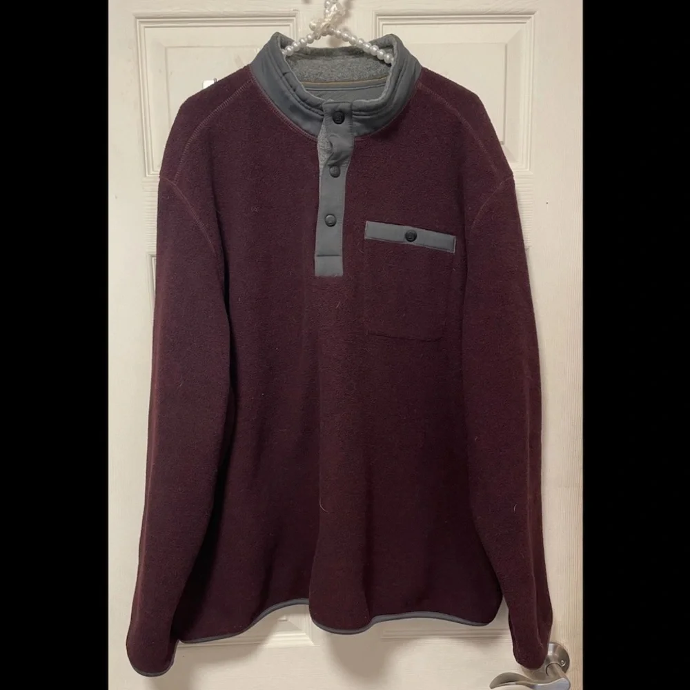 GH Bass And Co Mens XXL Pullover Fleece 3 Button Front Soft Long Sleeve Burgundy